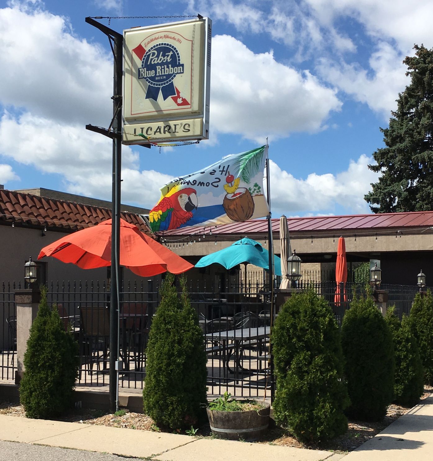 Licari's Tavern